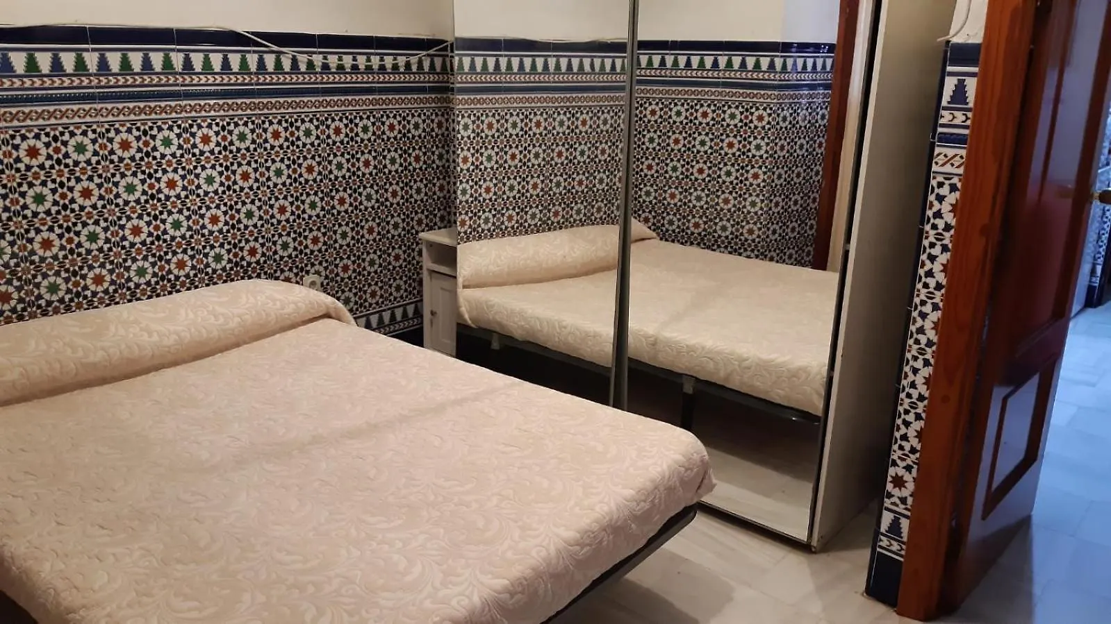 Apartamento Calle Feria Seville 0*,  Spain